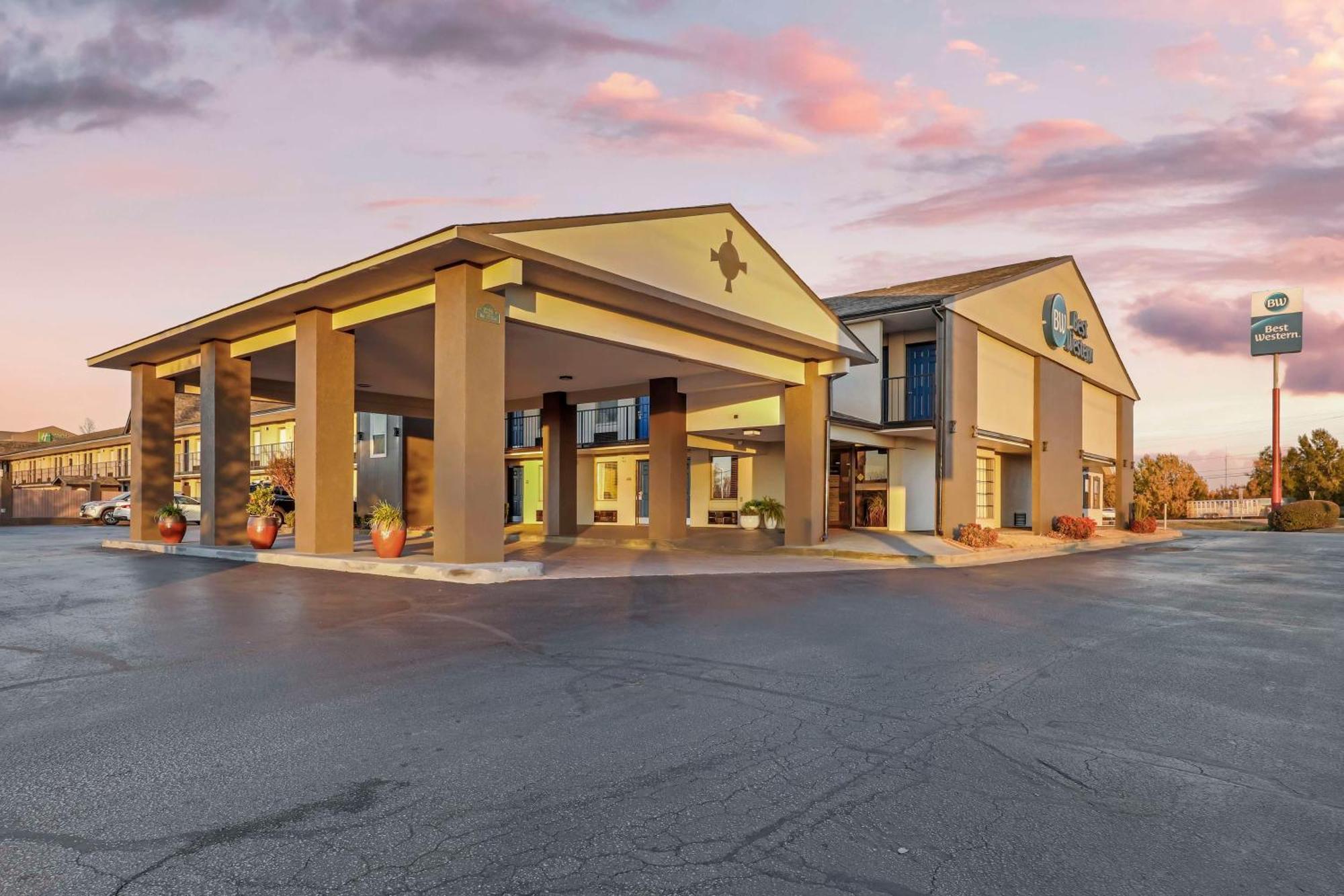 Best Western Athens Inn Exterior photo